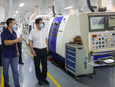 方暉:全力服務領軍企業(yè)轉型發(fā)展 打造創(chuàng)新強工最優(yōu)營商環(huán)境